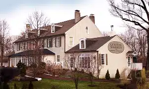 General Warren Inn