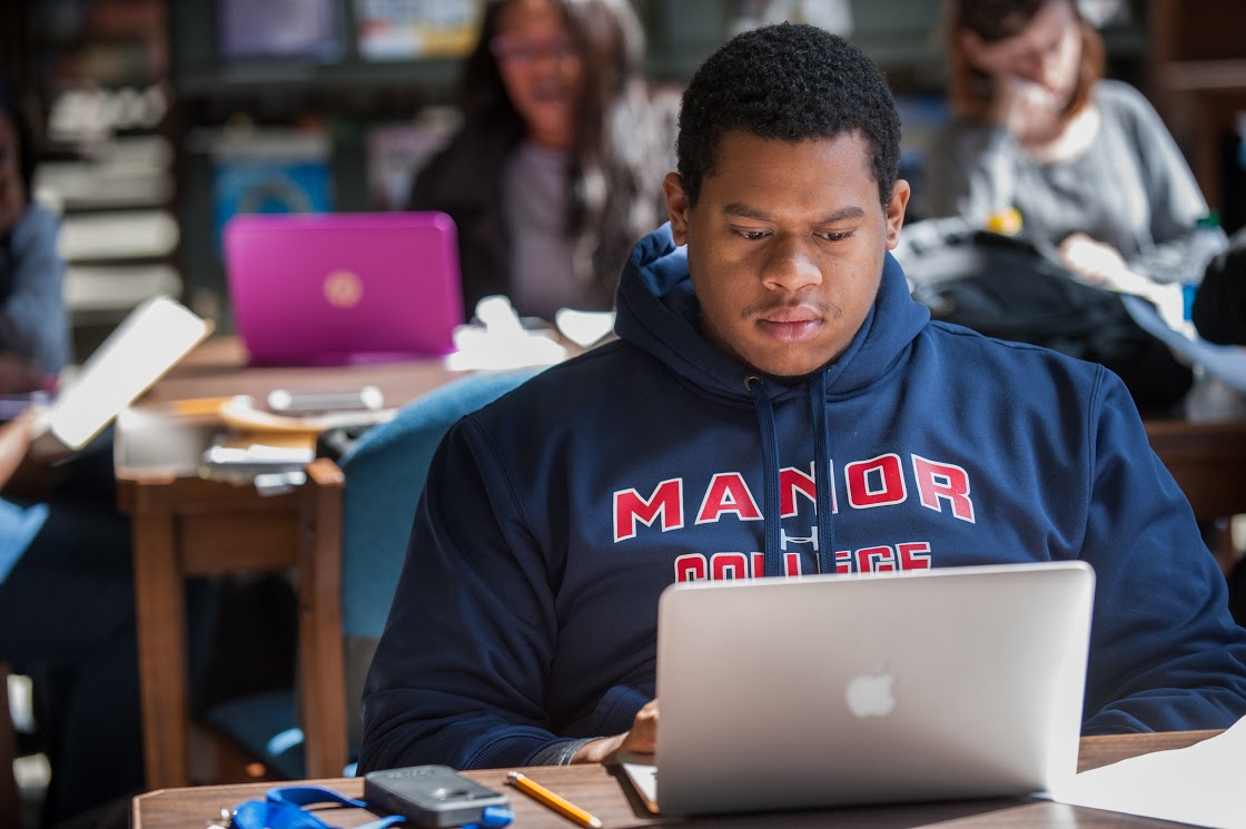 manor college student
