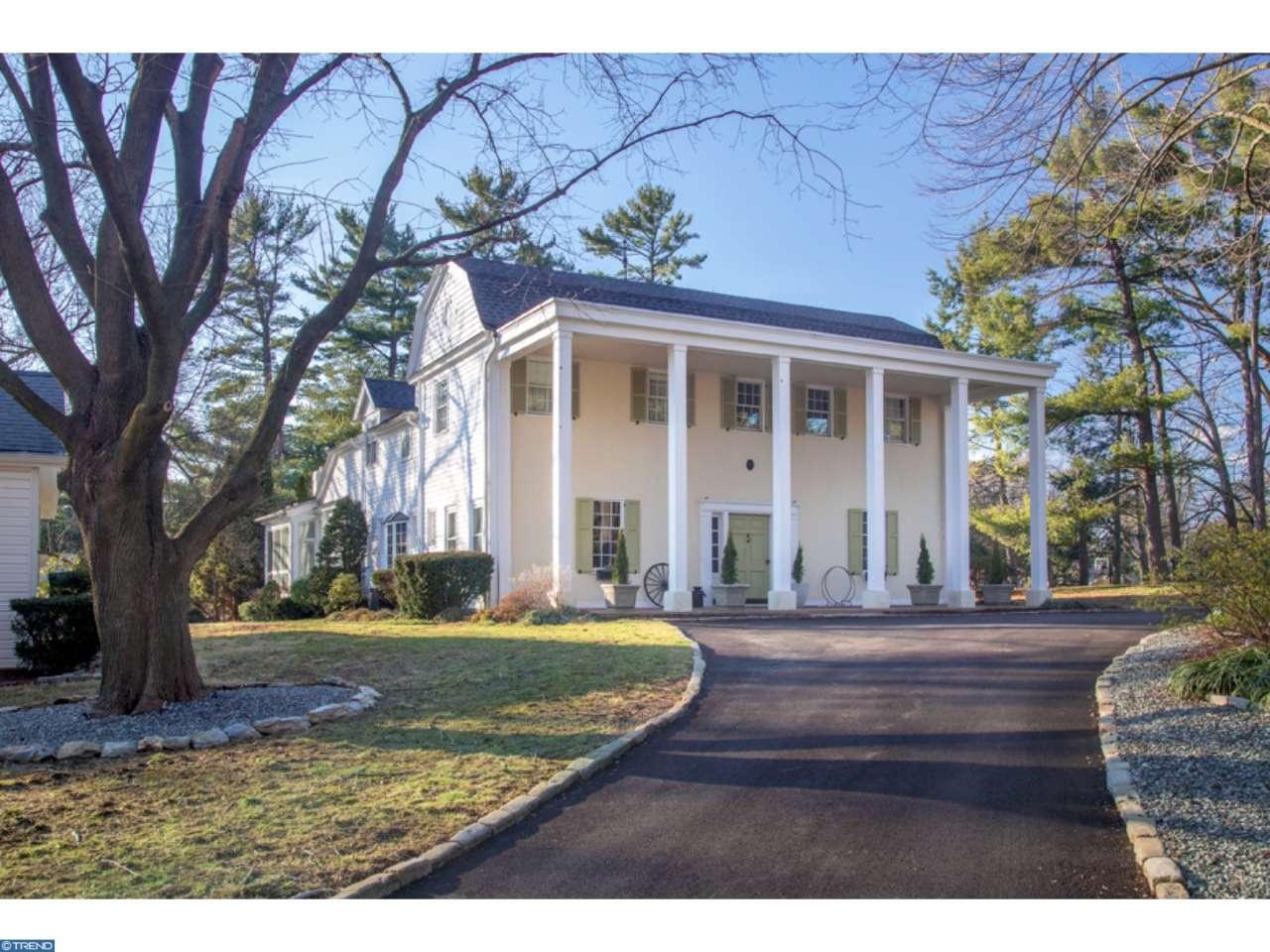 Carriage house