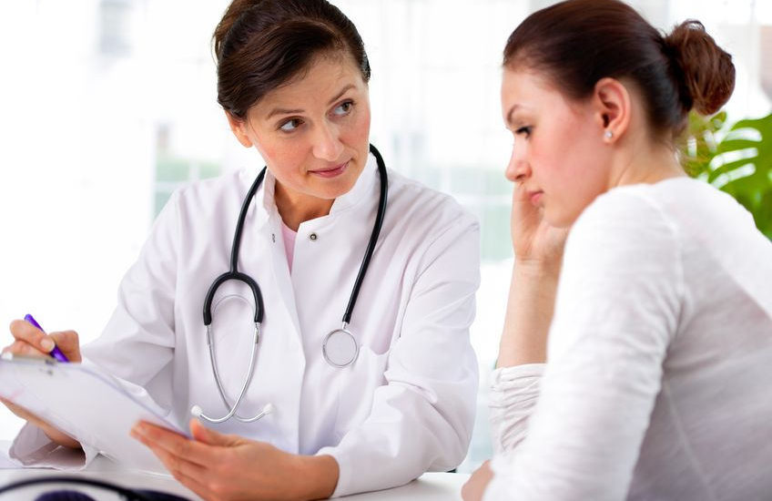 Survey Shows that Female Doctors with Children Face Extra Challenges and Discrimination