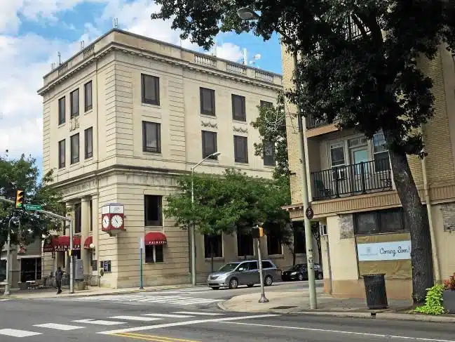 New Businesses Arriving in Downtown Ardmore