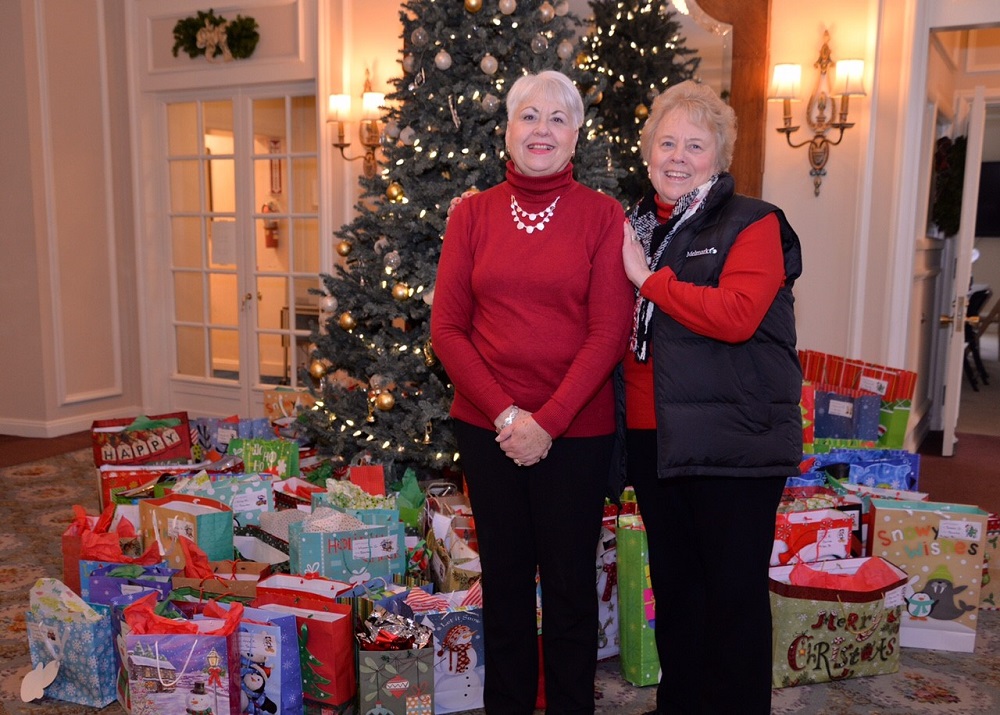 Malvern Federal Savings Bank Makes the Holidays Happy for Melmark Residents