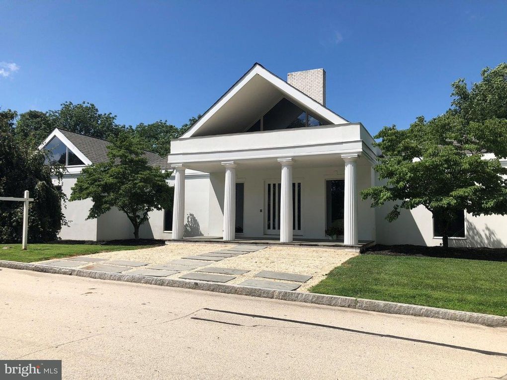 House of the Week: 1330 N Avignon Drive, Gladwyne