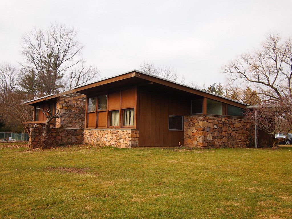 Kahn-designed Weiss House in East Norriton on the state’s ‘At-Risk’ list