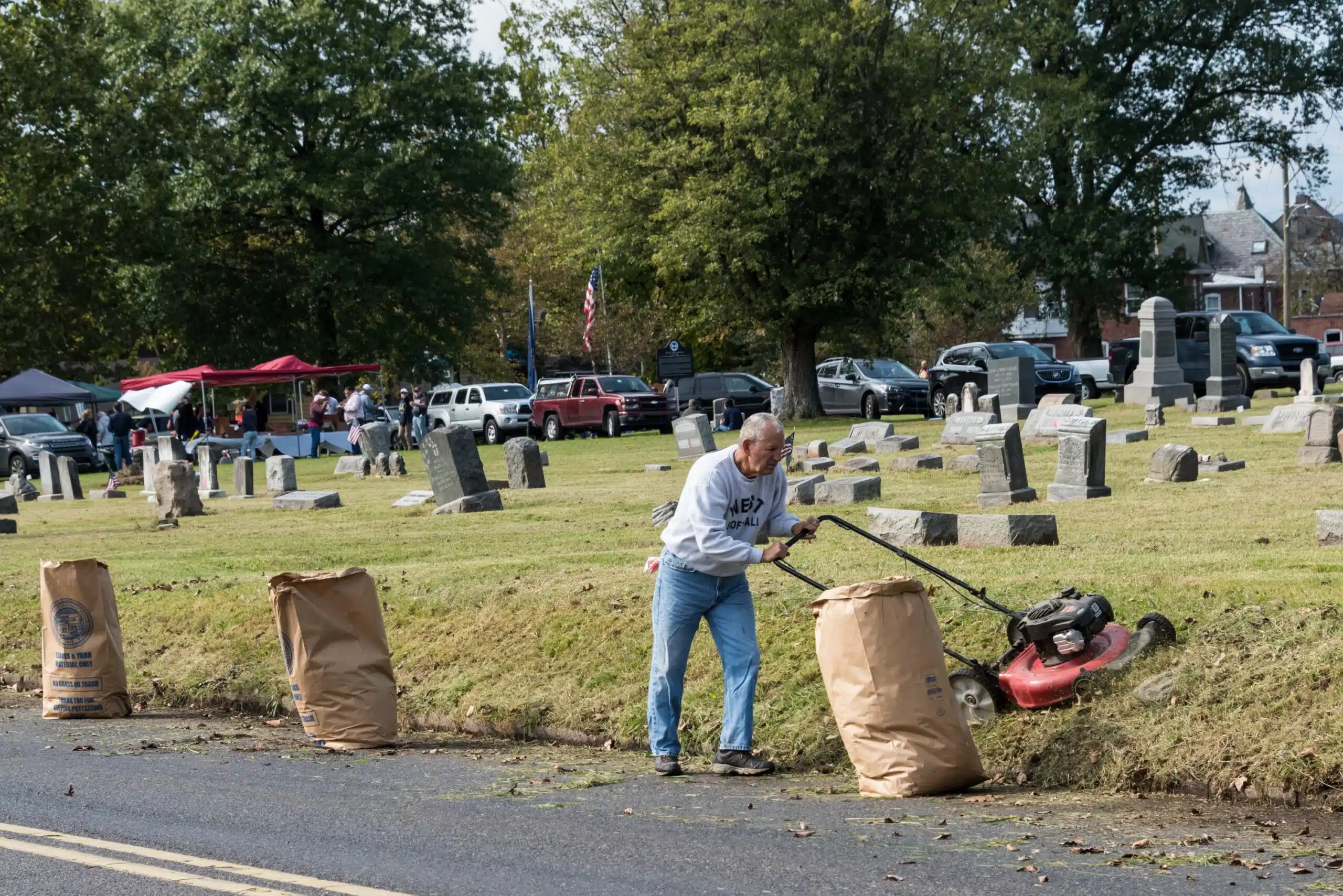 Make a grave difference at Edgewood Cemetery: 2nd annual fall clean up