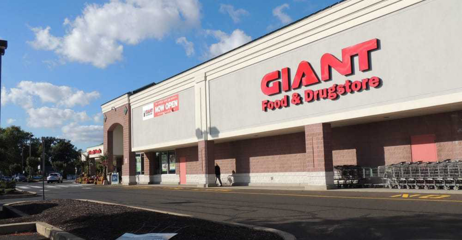 Giant Food store.