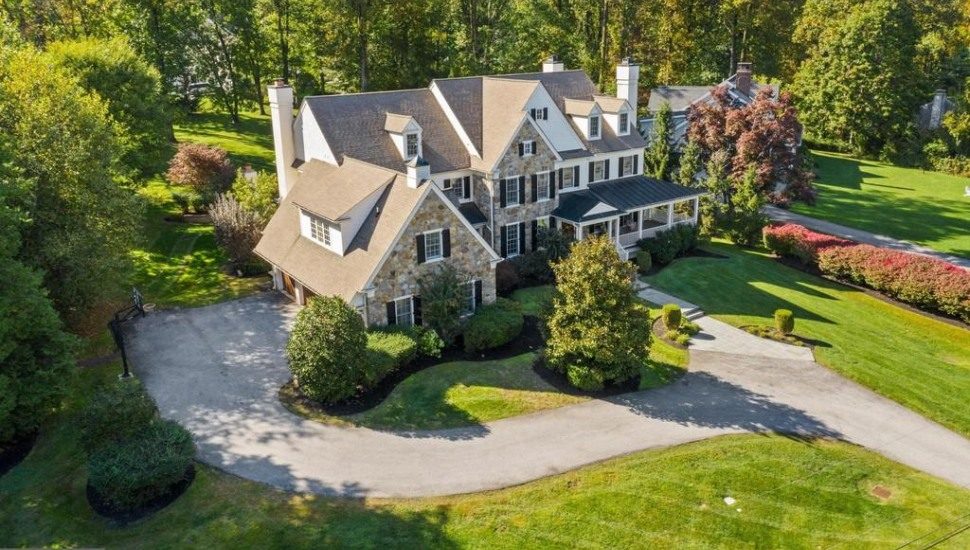 Malvern Bank House of the Week: Estate Living in a Picturesque Community