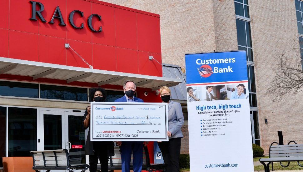 Customers Bank Donates ,000 to Reading Area Community College