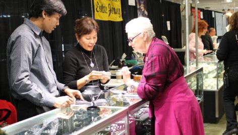 gem and jewelry show in oaks