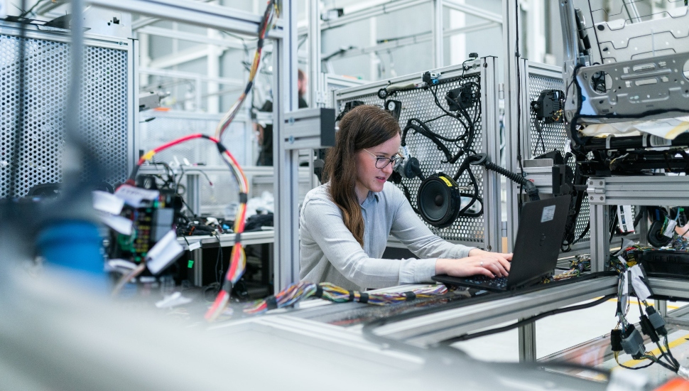 Computer Systems Manager with a Bachelor’s degree