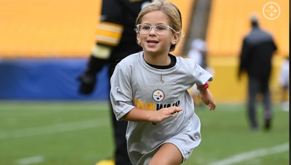 Chestnut Hill Hospital Nurse Pays It Forward By Participating in Steelers Run and Walk After It Provided Her with Scholarship