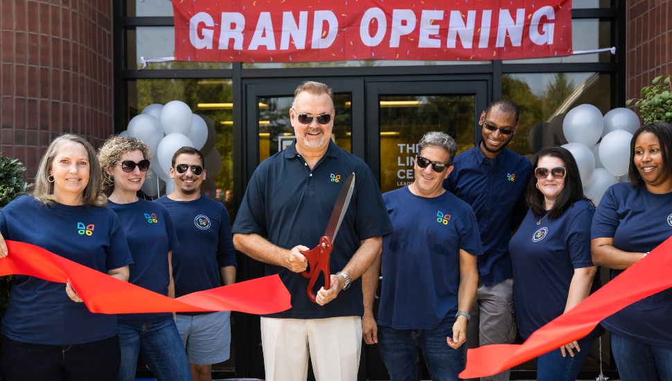 The Lincoln Center for Family and Youth Celebrates Move Into New Building
