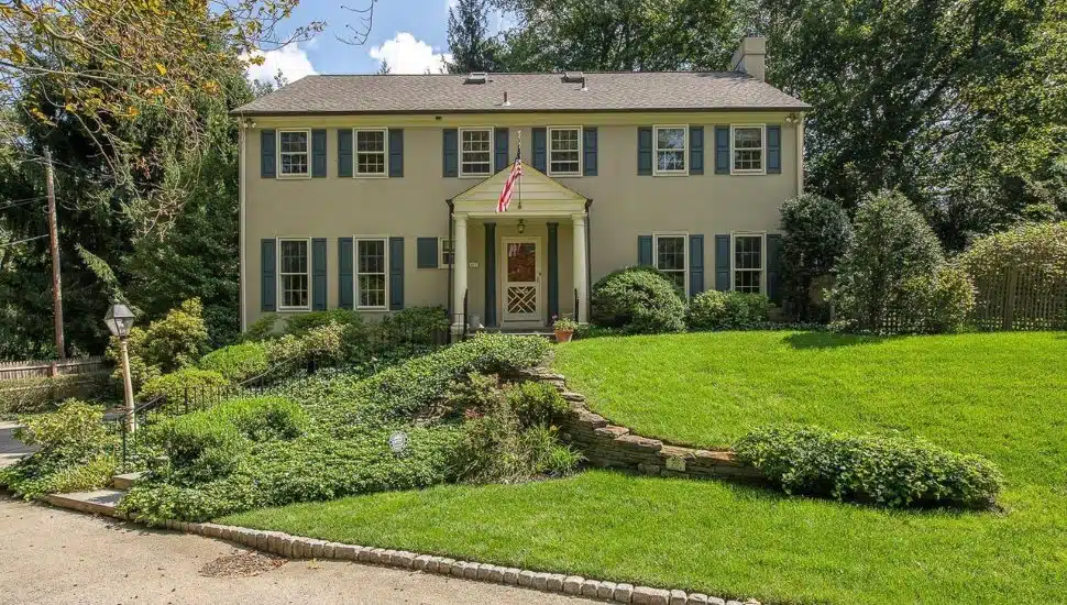 Malvern Bank House of the Week: Traditional Colonial with Modern Day Charm in Bryn Mawr