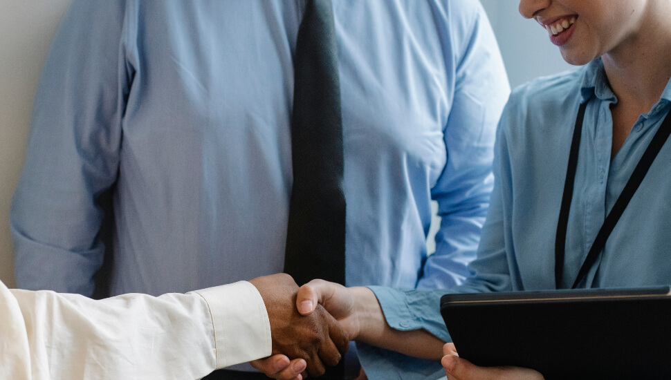 Career Corner: How To Introduce Yourself To New Coworkers