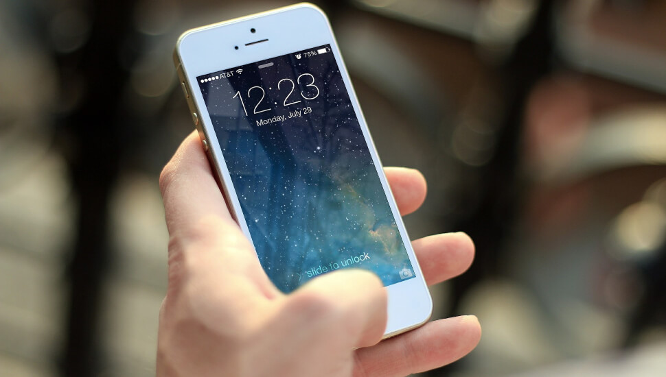 Man holding a cell phone