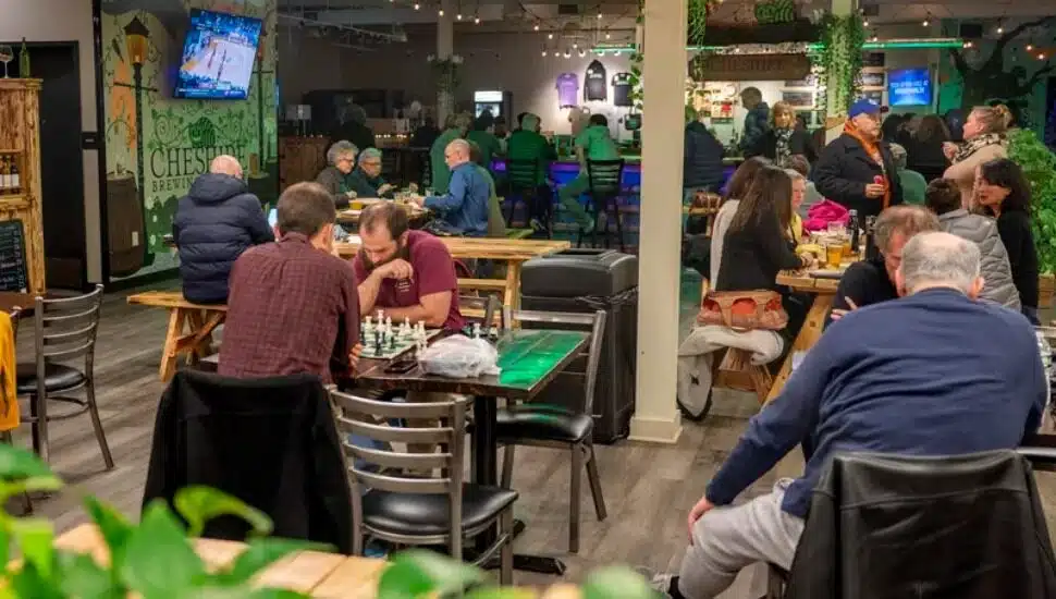 People at Creekside Market & Tap.