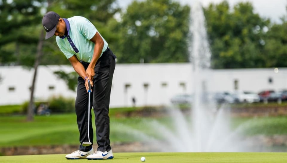 Golf playing