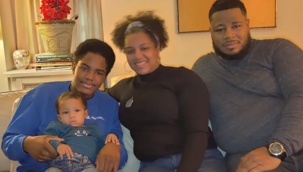 baby boy Luke and family 2022 PI
