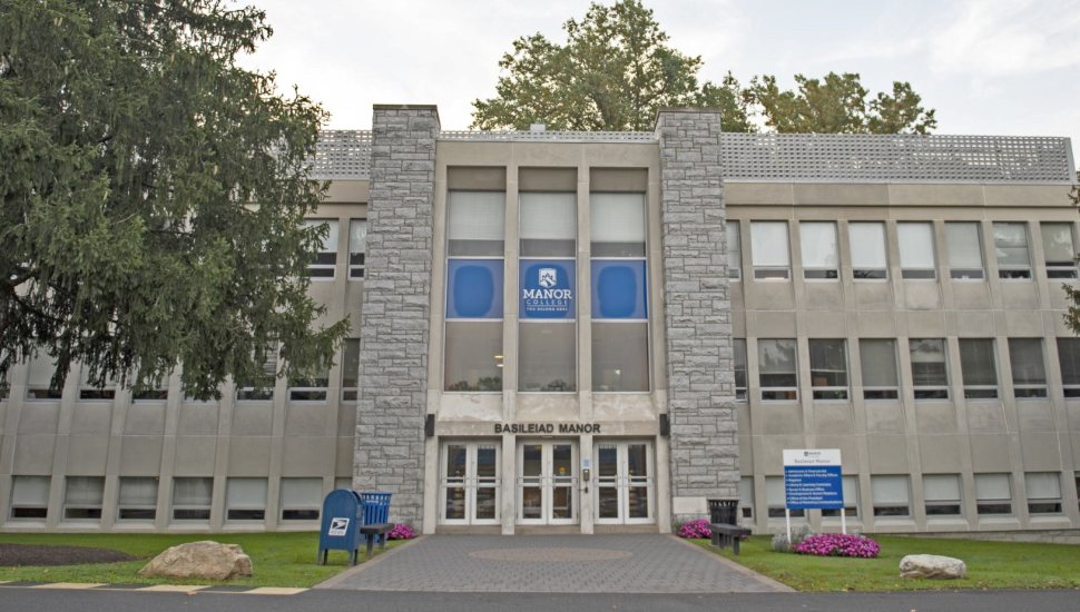 job search at manor college