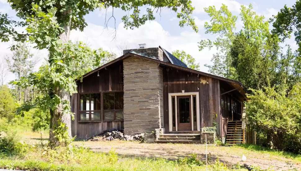 Malvern Bank House of the Week: Harleysville Home in Which Mother Nature Supplied Both the Setting and the Building Materials