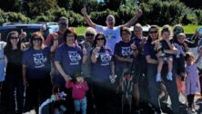 A group of supporters linied up for the Redeemer Health NICU 6K Run/Walk