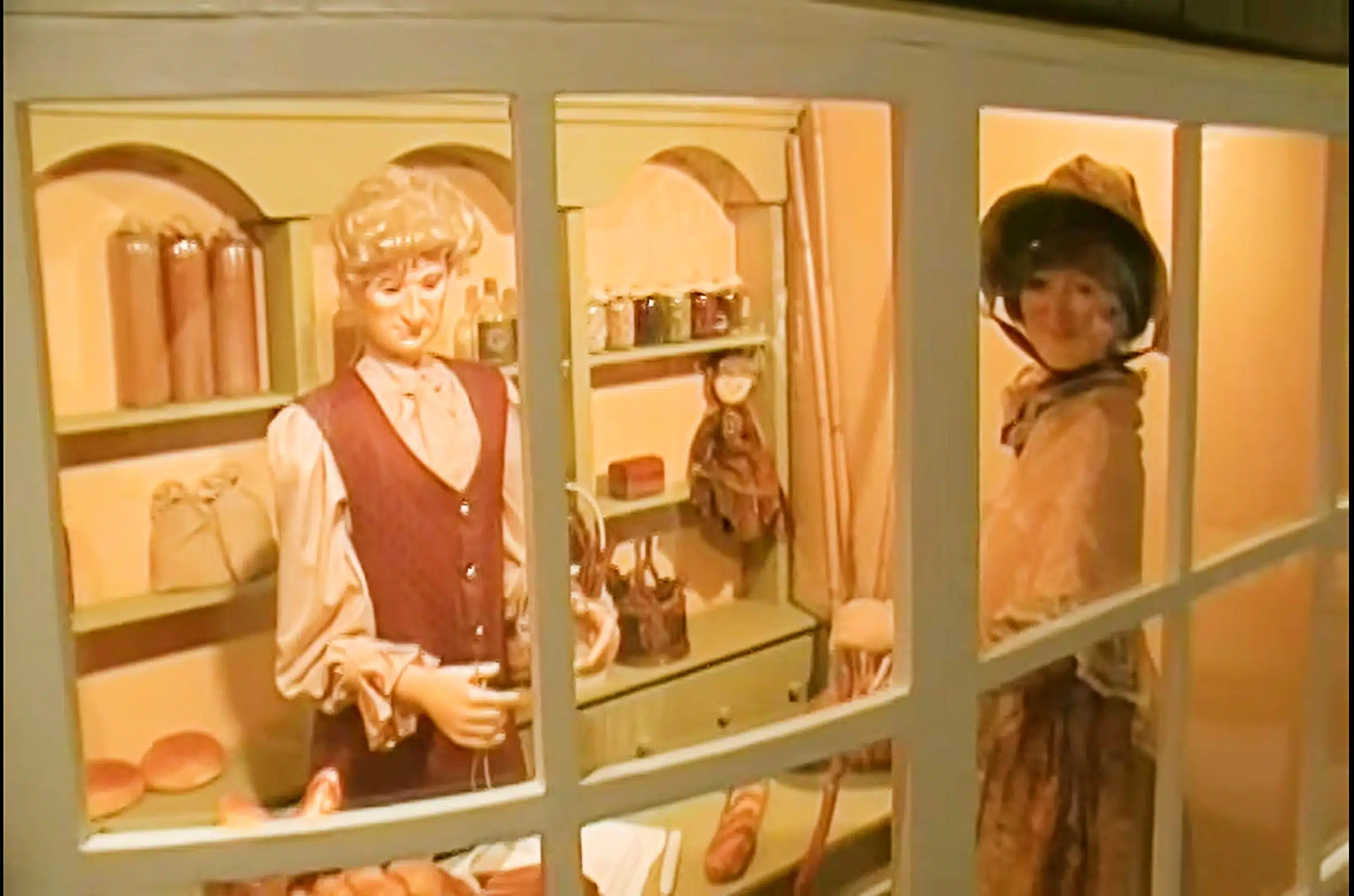 Christmas Display from Former Center City Lit Bros. Stirs Fond Memories in Oaks