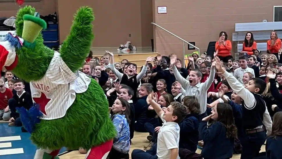 green mascot rewards Full Belly Bag kids