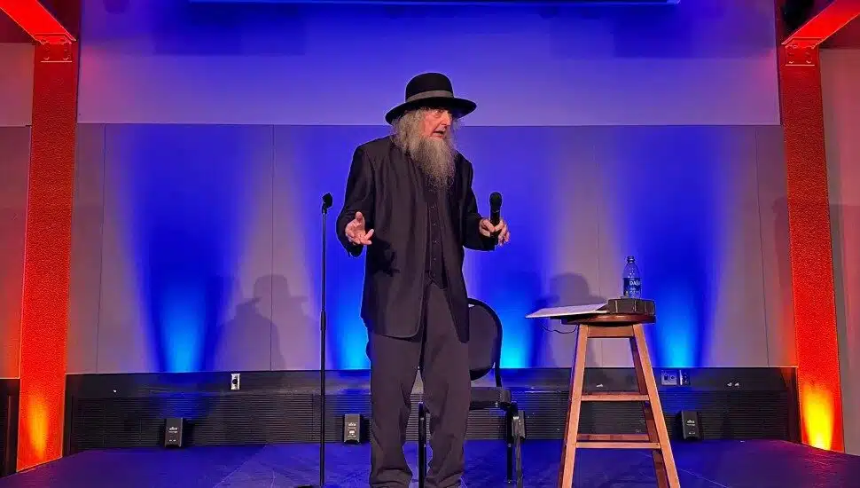 Normandy Farm Hosts Raymond the Amish Comic on Feb. 2