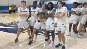 high-school basketballers, PAC title champs