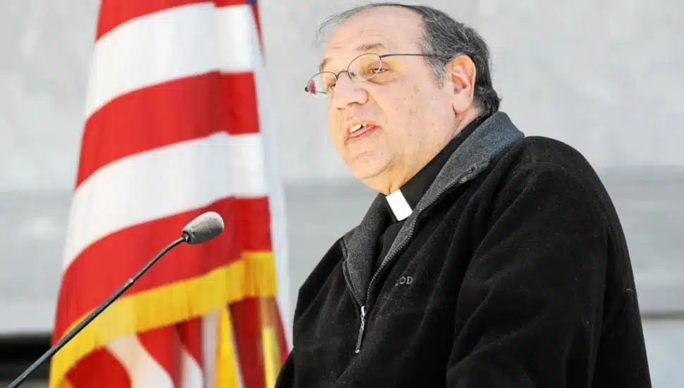 St. Calagaro expert at mic