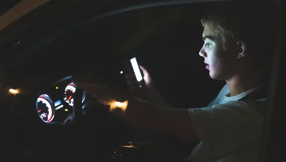 Bipartisan Bill Could Ban Cellphone Usage Behind Wheel in the Keystone State