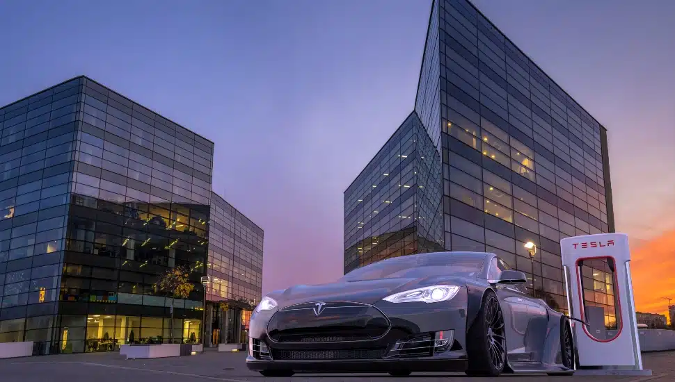 Wall Street Journal: Wharton Grad Keeps Tesla Rolling As Elon Musk’s Attention Gets Pulled in Several Directions