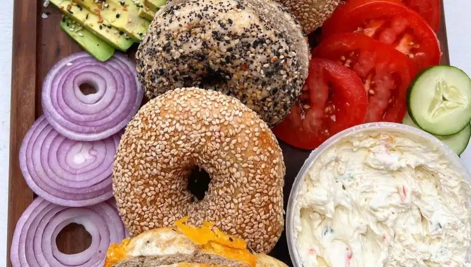 Kismet Bagels.