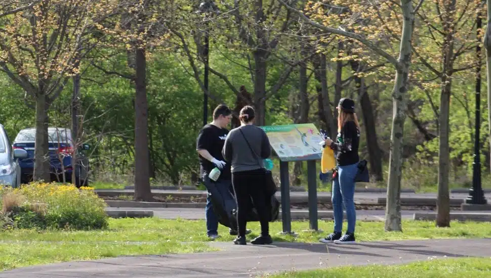 people cleaning part of the Schuylkill River Trail