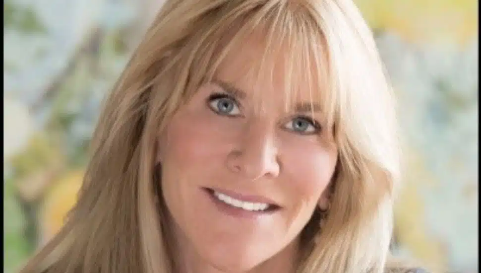Lindy Snider headshot