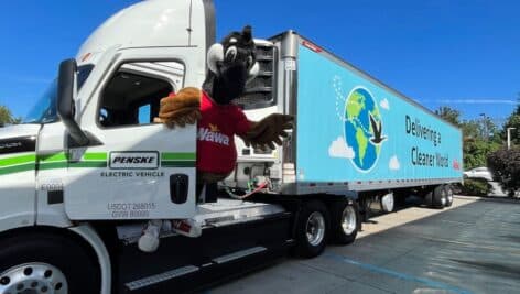 New Wawa electric delivery truck from Penske Logistics.