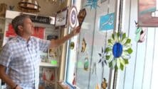 Fox 29's Bob Kelly checks out the beautiful stained glass at Colors of Glass in Audubon.