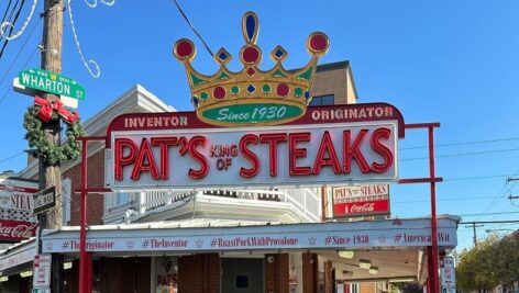 External shot of Pat's King of Steaks.