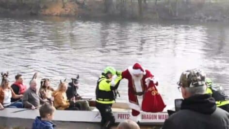 Santa sails into Pottstown.