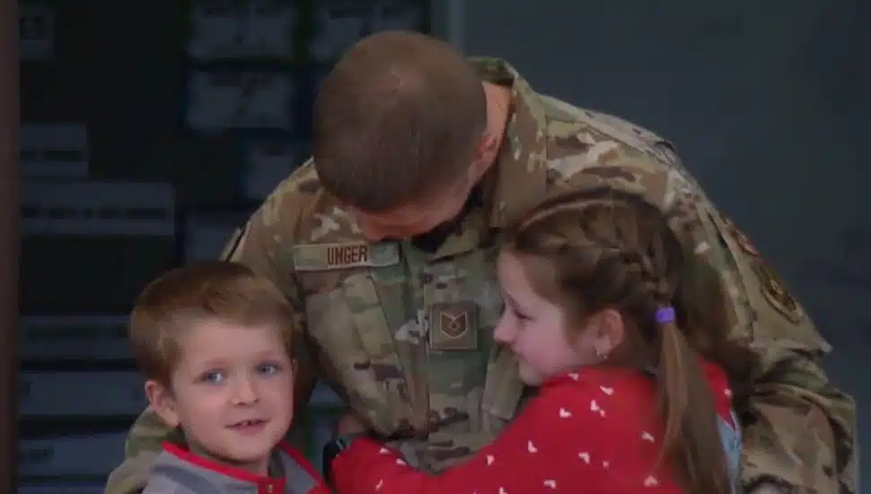 Dustin Unger with his kids, Jackson, and Evelyn.