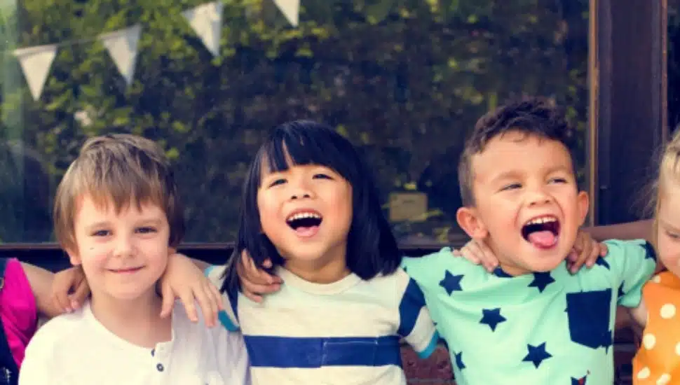 Kids playing.