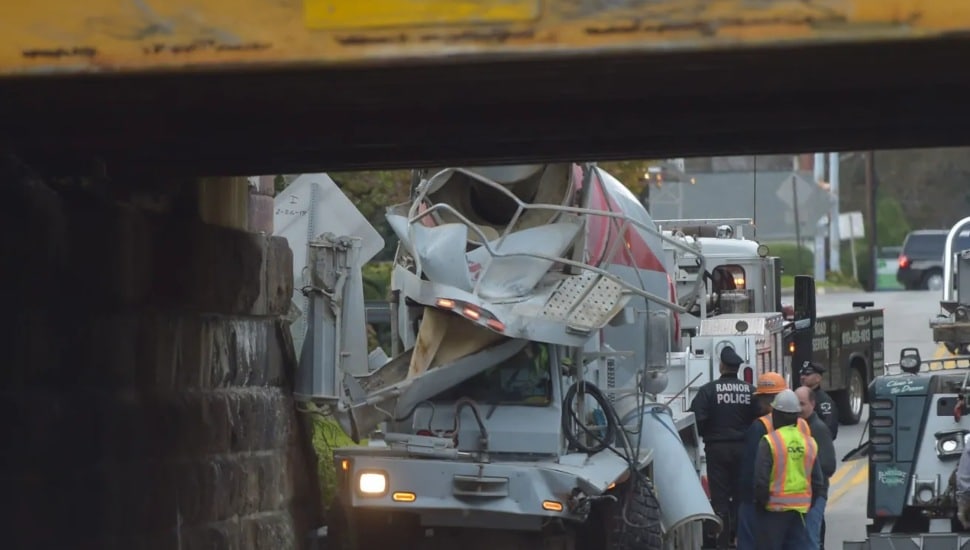 Truck at Radnor bridge.
