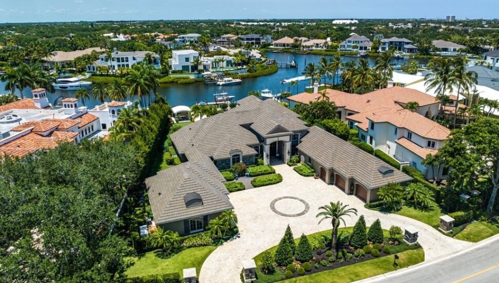 Waterfront Mansion in Florida