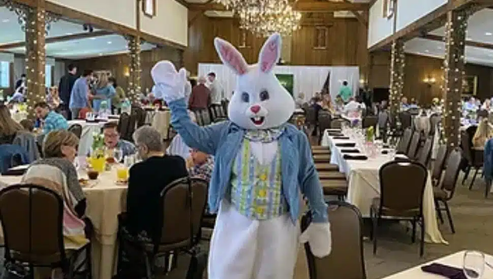 people dining on Easter Sunday