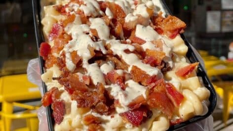 Mac and cheese with bacon