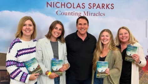 Nicholas Sparks with fans.