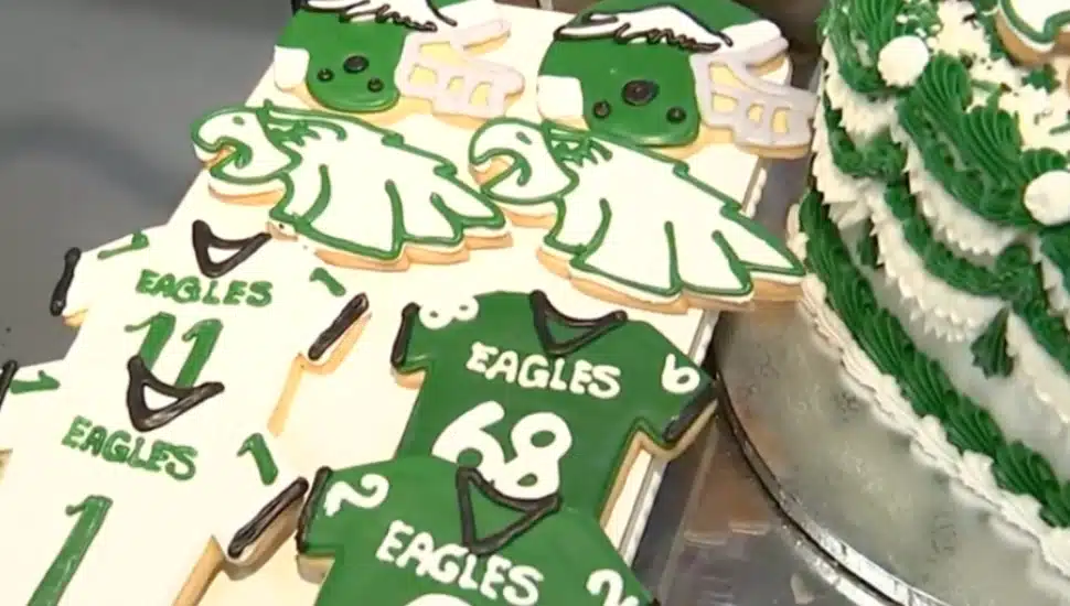 Cookies with Eagles themed icing.
