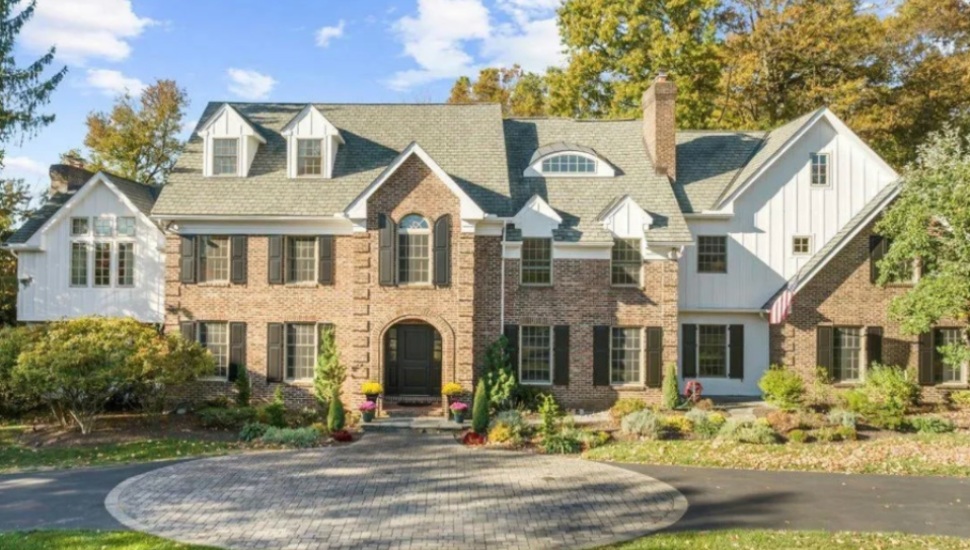 1230 Forest Hill Drive