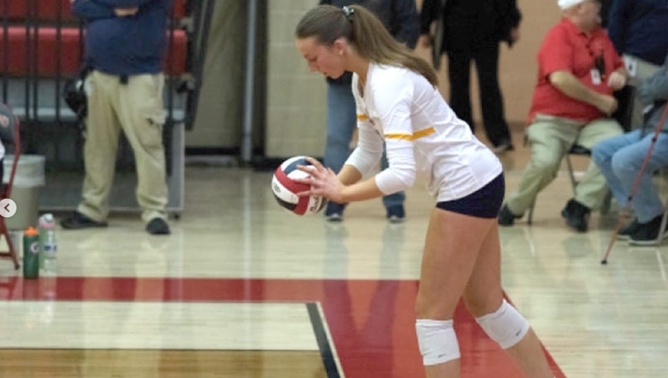Nora Busch on a volleyball court