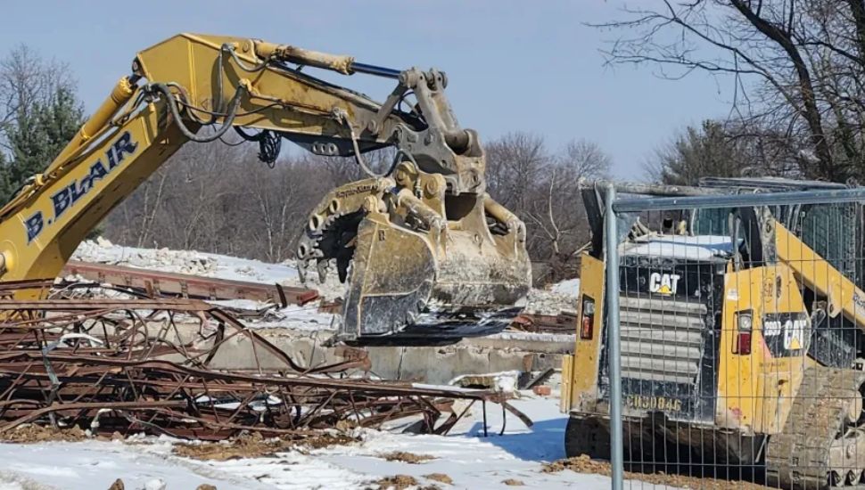 Quality Inn Hotel demolition site.